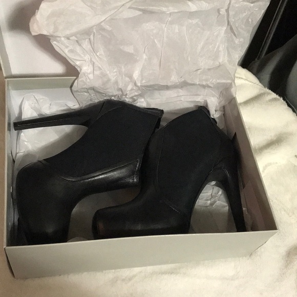 Jessica Simpson boot - Picture 8 of 8